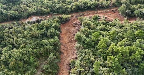 Strah od klizišta zbog prekomjerne gradnje u Budvi