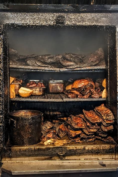 LC's Bar-B-Q : r/BBQ