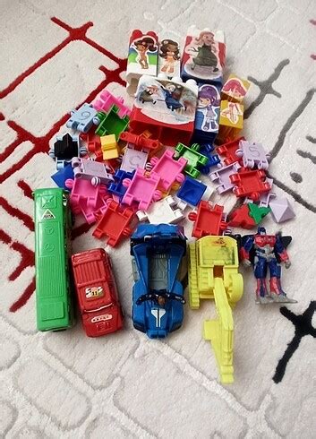 Lego Çeşi̇tleri̇ Ve Bi̇r Kac Oyuncak Diğer Lego %20 İndirimli - Gardrops