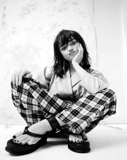 The best Maisie Williams feet pictures 🤩