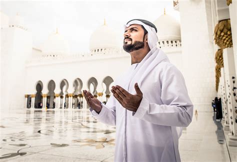 Muslims Believe in One God - Allah - Islam Faith