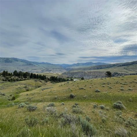 THE ROOSEVELT HOTEL - YELLOWSTONE (Gardiner) - Villa Reviews, Photos ...