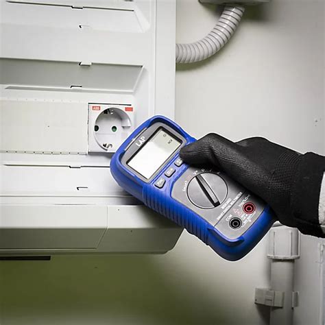 Using a Lap Multimeter 的图像结果