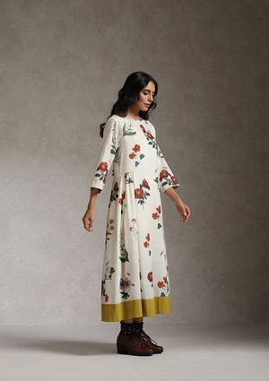 Timeless, vintage-inspired dresses made using sustainable fabrics