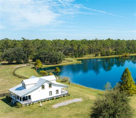 Massage & Red Light Therapy - Honey Lake Clinic