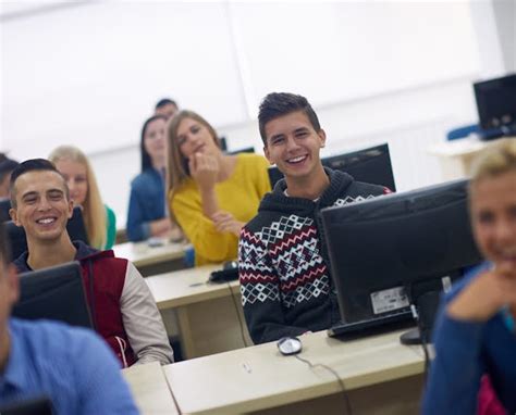 Computer Science vs Computer Technology 的图像结果