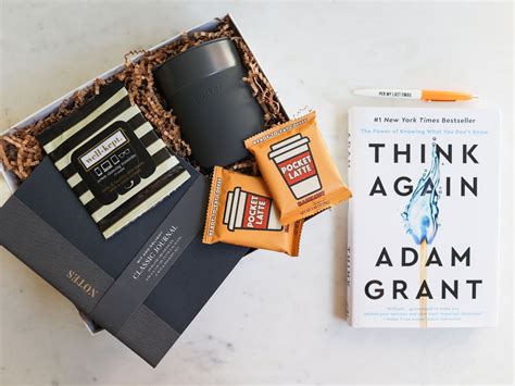 The 5 Best Gift Ideas for Administrative Professionals Day - SMALL PACKAGES