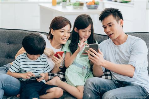 楽天モバイルは子どものスマホにおすすめ？申し込み方法やキッズ向き携帯も紹介 | マイベスト