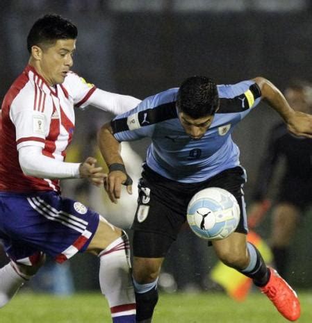 Las mejores imágenes del Uruguay-Paraguay