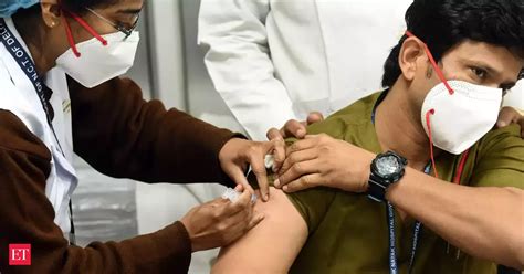 1.48 lakh inoculated, 133 adverse events: Government - The Economic Times