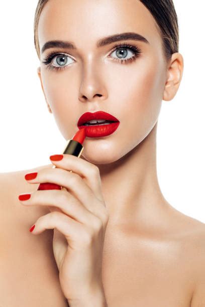Top 5 Mood Lifter Lipsticks You Must Have In Your Makeup Vanity ...