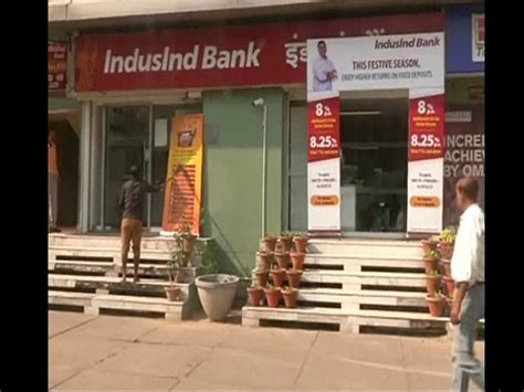 IndusInd Bank Snaps Eight Day Losing Run; Top Index Gainer - Goodreturns