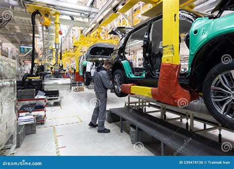 Car Shell Assembly Line 的图像结果