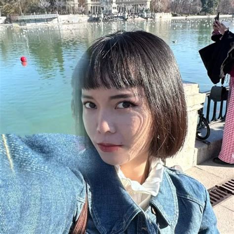Eve - Chinese teacher - ₹1980/h