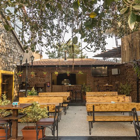 Pet Friendly Restaurants In Pune | LBB Pune