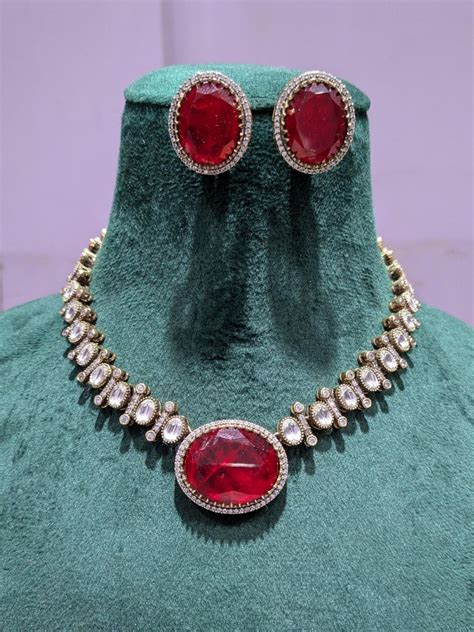 Buy Victorian Doublet Stone Studded Choker Necklace Online - Ishhaara