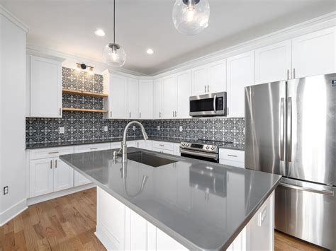 Staging a Kitchen — Southern Staging