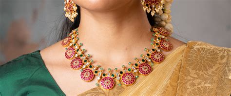 Buy Kundan Necklaces Online | Bridal, Choker & 92.5 Silver Designs ...