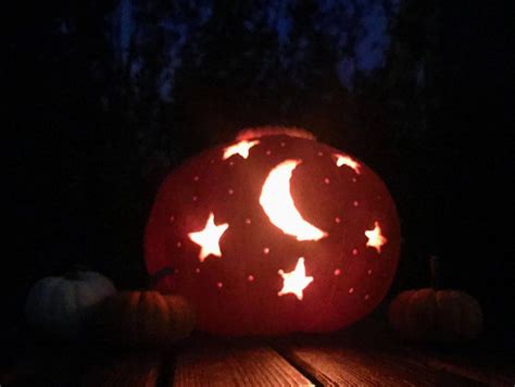 Pumpkin Carving: Moon and Stars - Diary of the Evans-Crittens