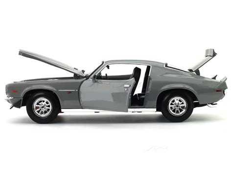 1971 Chevrolet Camaro grey 1:18 Maisto diecast scale model | Scale Arts ...