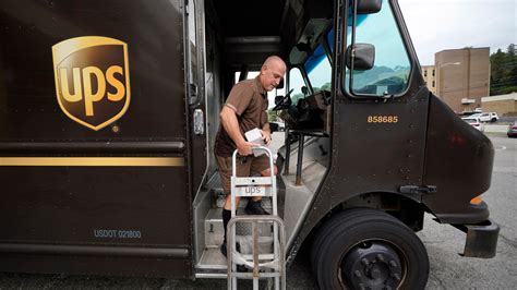 How Much Do Seasonal Ups Drivers Make | Detroit Chinatown