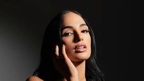 Claudia Bavel Onlyfans