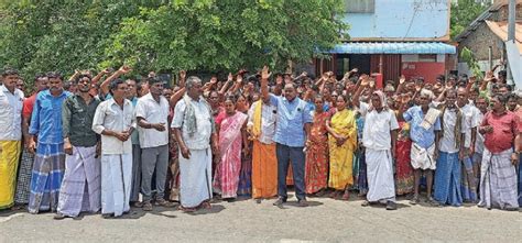 மணிப்பூர் சம்பவத்தை கண்டித்து இருளர் பழங்குடியின மக்கள் ஆர்ப்பாட்டம் ...