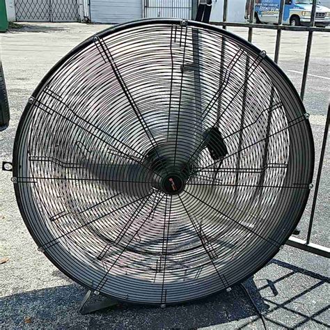 Floor Fans Rental at William Gainey blog