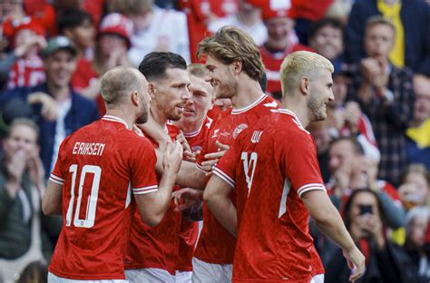 Danski fudbaleri za primer – odbili povišicu da bi fudbalerke više ...