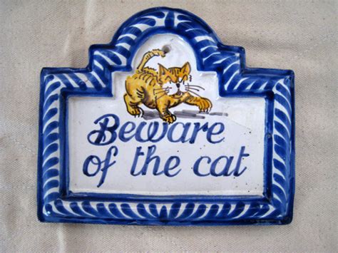 Letrero placa cerámica “Beware of the cat” – EncaLaConchi