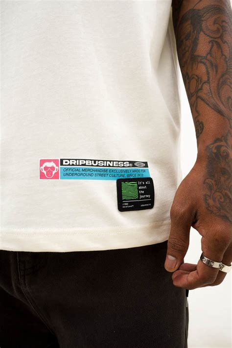 Buy Drip Biz Off-White Oversized Fit Tshirt Online – Urban Monkey®