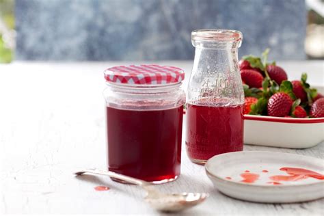 Strawberry Syrup Recipe | Addictedtoallthingspretty