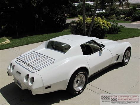 TheVetteNet.com - 1977 Corvette T-Top Classic White