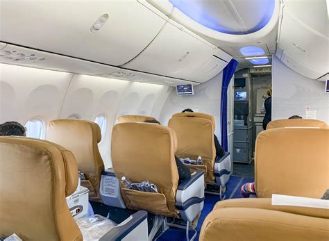 Boeing 737 Business Class 的图像结果