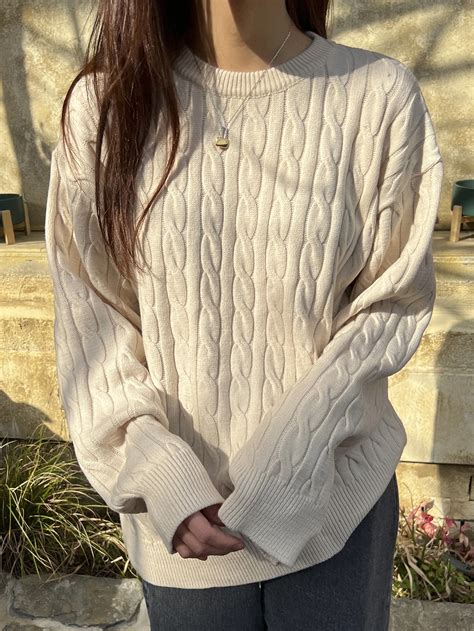 32 Perfect White Knit Sweaters to Get for a Chic Winter - atinydreamer
