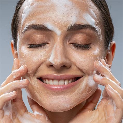 Purifying Bitter Milk Tikta Cream Face Wash