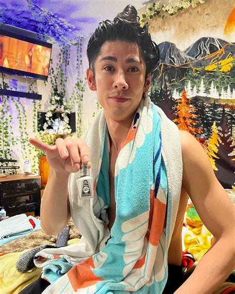 TW Pornstars - 2 pic. David Lee Xxx. Twitter. Getting ready for the new year taking an at home ...