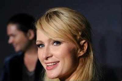 Paris Hilton will deejay for a fashion event in India | English Movie ...