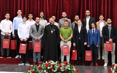 Слава Богословског факултета: Под духовном заштитом Светог Василија 32 ...