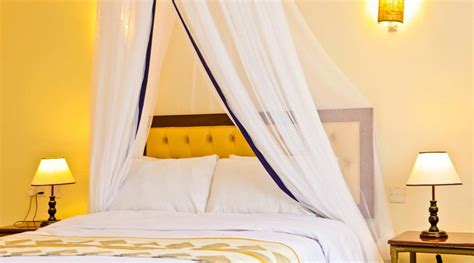 MAANZONI LODGE (Mathatani) - 2026 Lodge Reviews, Photos, Rate ...