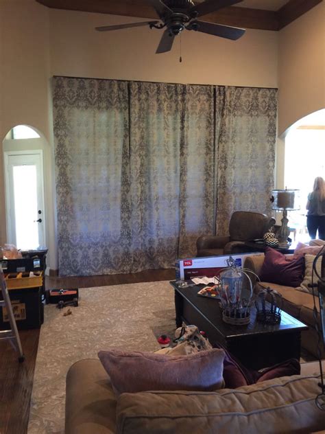 Installing Window Curtain 的图像结果