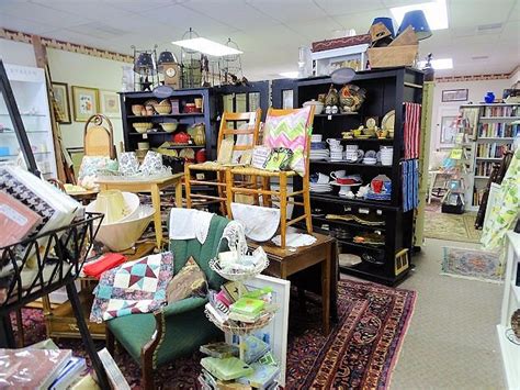 The Red Door Interiors & Aquisitions Inc. (Selma) - All You Need to ...