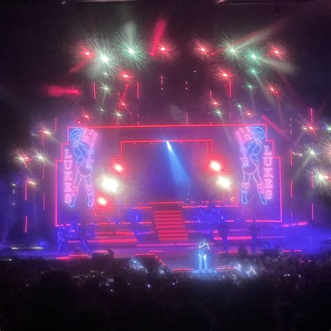 Jul 07, 2022: Luke Bryan at Veterans United Home Loans Amphitheater ...