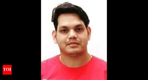 Four-member SIT formed to probe escape of gangster Deepak Tinu from ...