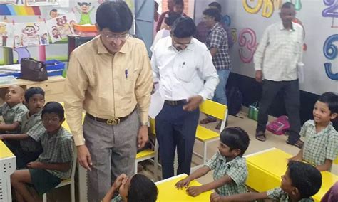 'Clearing sewage stagnation and mosquito eradication drive in war footing'