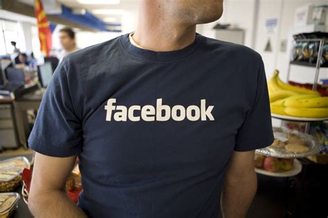 Facebook Users Mistrusted Apps Long Before Mark Zuckerberg Did, Leaked ...