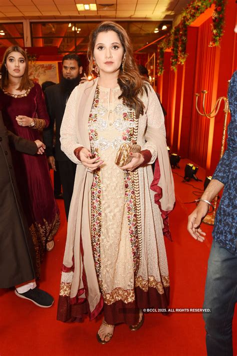 Muzammil Khan and Hamna Mariyam's grand wedding reception- The Etimes ...