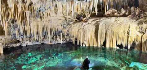 Messinia Sailing :: Diros Caves, Greece