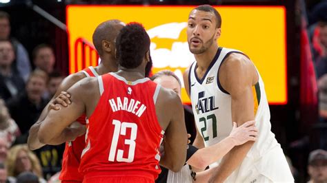 Los Rockets saltan el barro, las bajas y a los Jazz: 13 seguidas - AS.com