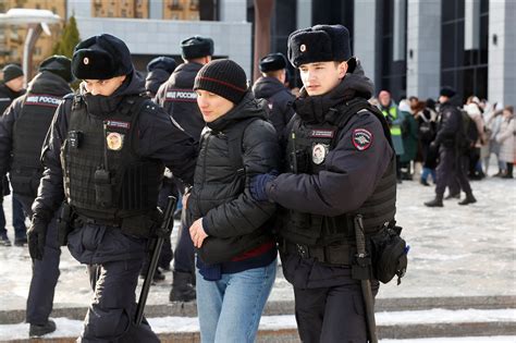 Twenty journalists detained in Moscow crackdown on protests held by ...